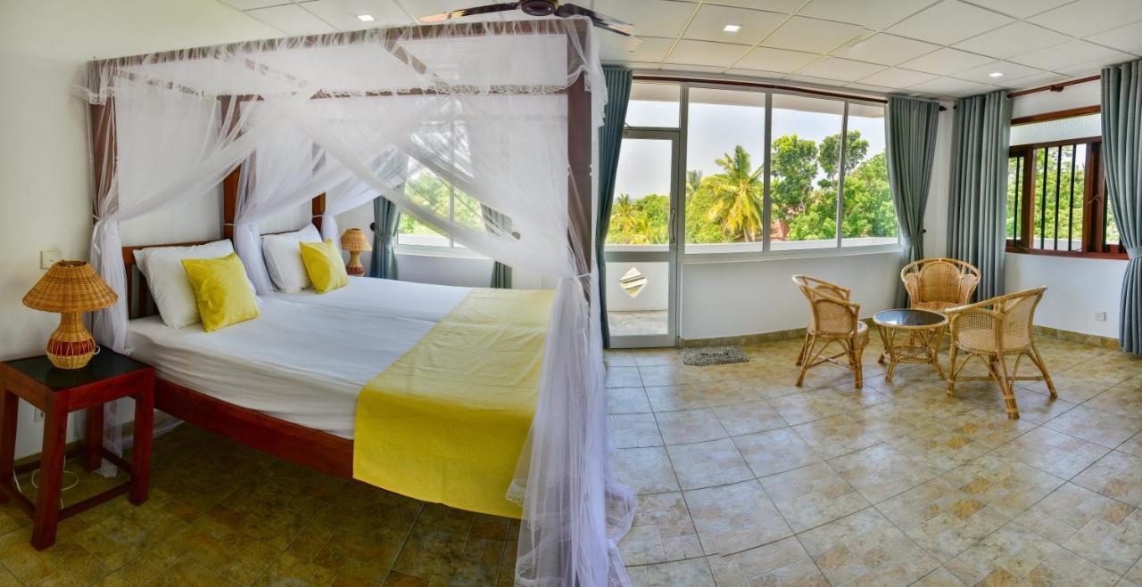Villa Gamini Hikkaduwa Ngoại thất bức ảnh