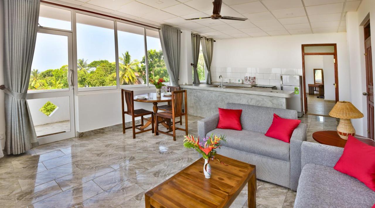 Villa Gamini Hikkaduwa Ngoại thất bức ảnh