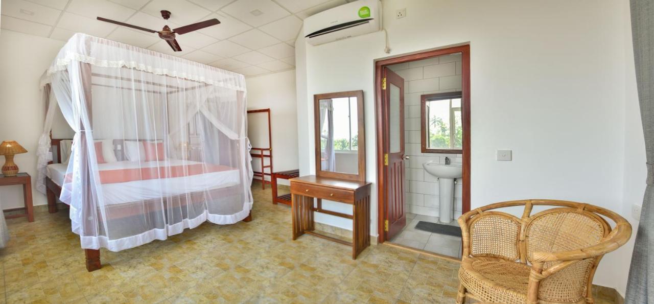 Villa Gamini Hikkaduwa Ngoại thất bức ảnh