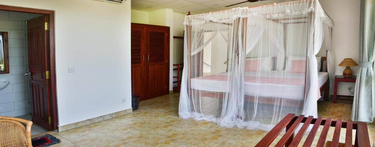 Villa Gamini Hikkaduwa Ngoại thất bức ảnh