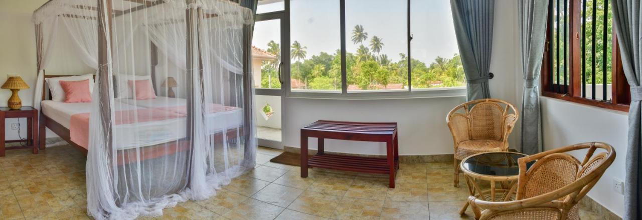 Villa Gamini Hikkaduwa Ngoại thất bức ảnh